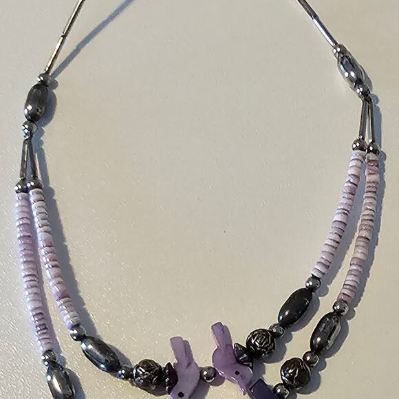 Vintage Purple Carved Bird Fetish Beaded Necklace with Silver Details - Picture 4 of 5